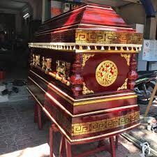 Nằm mơ thấy có người khiêng quan tài vào trong nhà mình